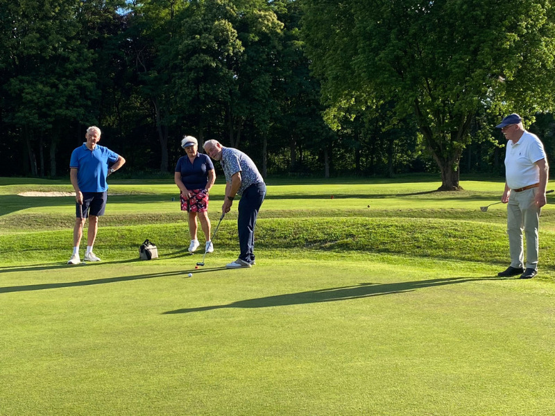 Gonnie Dierks wint Puttkampioenschappen 3 2
